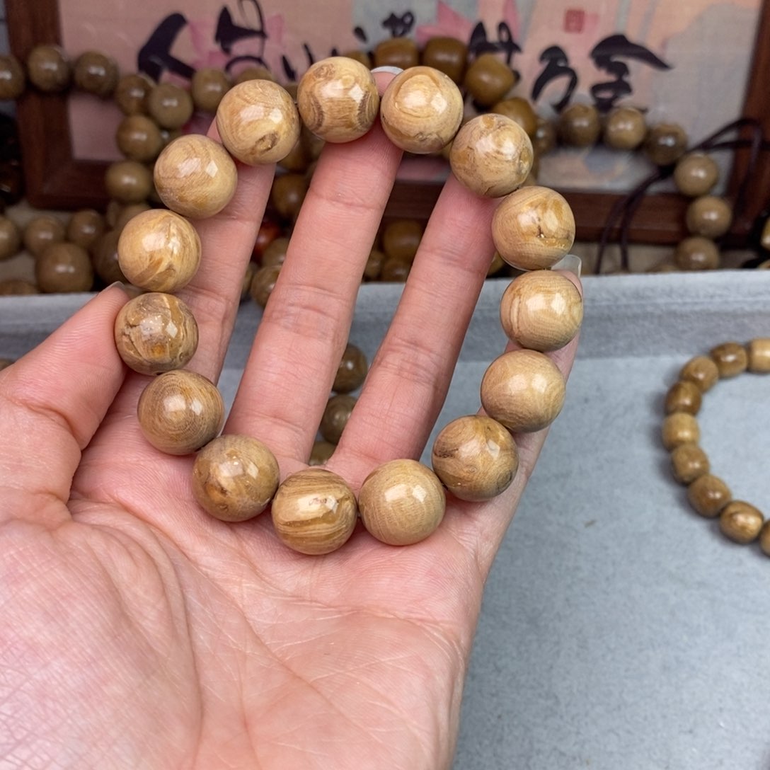 橄榄核手串/手链沙*?在于它是否需要