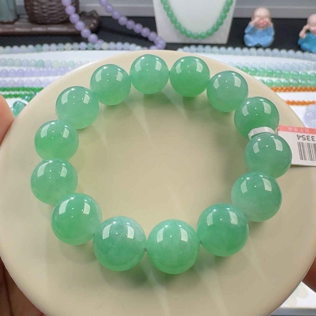 翡翠颈饰未镶嵌冰果绿卡15左右