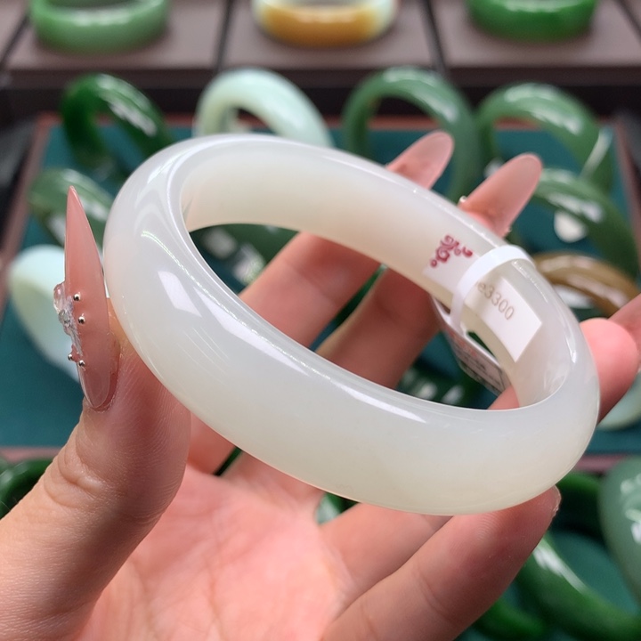 未镶嵌手镯和田玉5758