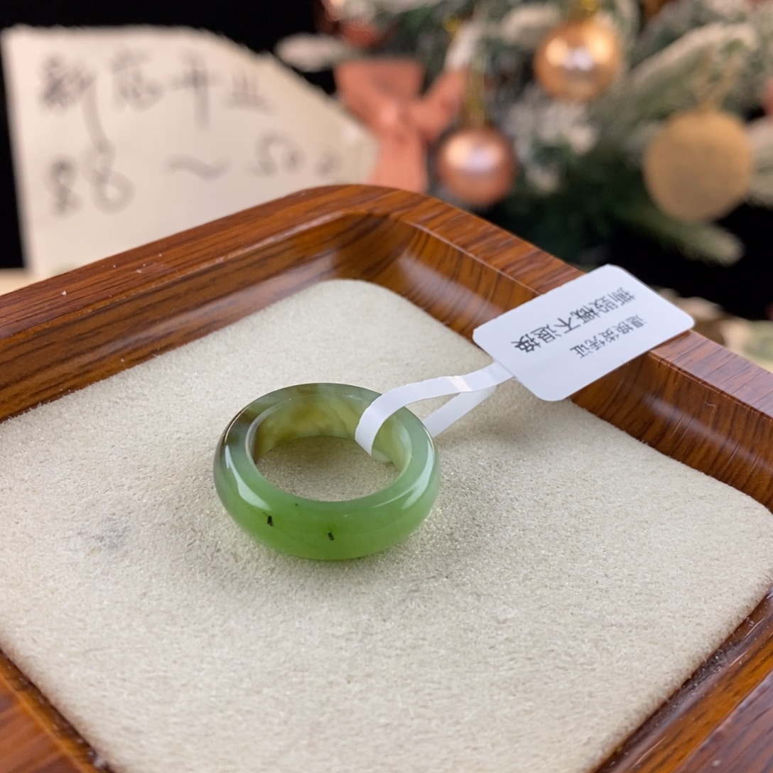 和田玉未镶嵌戒指港11