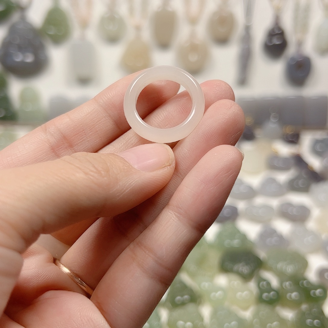 颈饰未镶嵌和田玉二****头