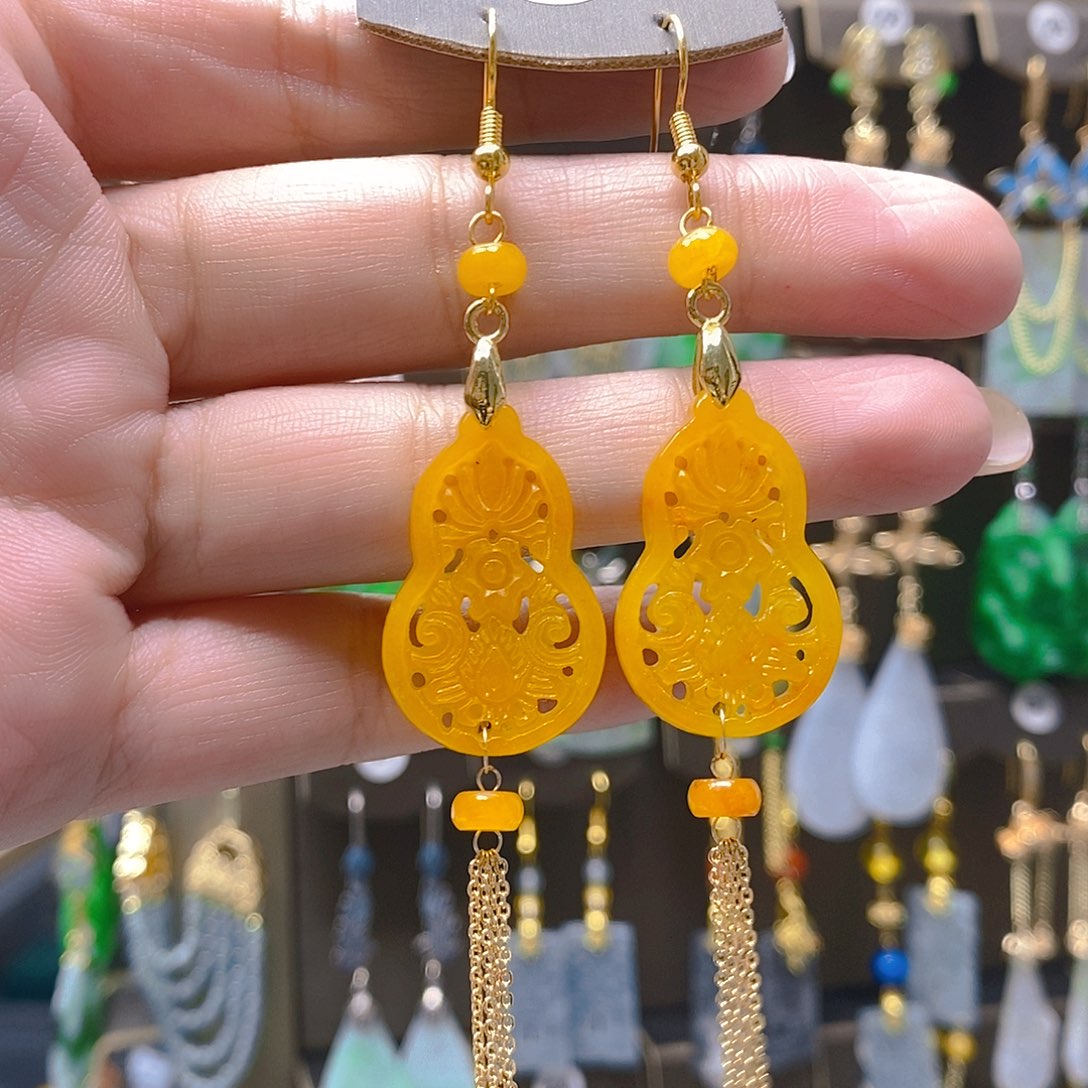 未镶嵌翡翠耳饰翡翠