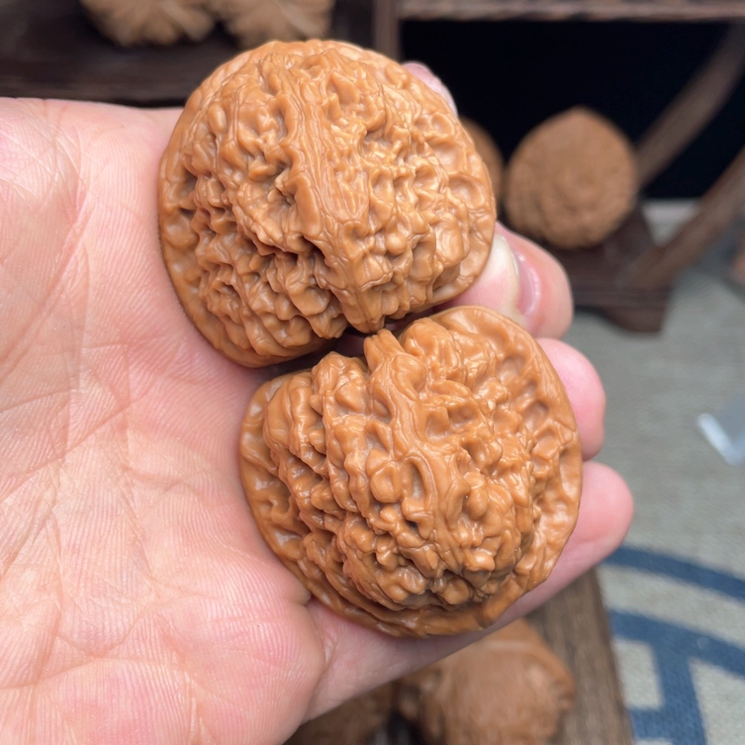 文玩核桃把件法*42.9毕业三角南疆石