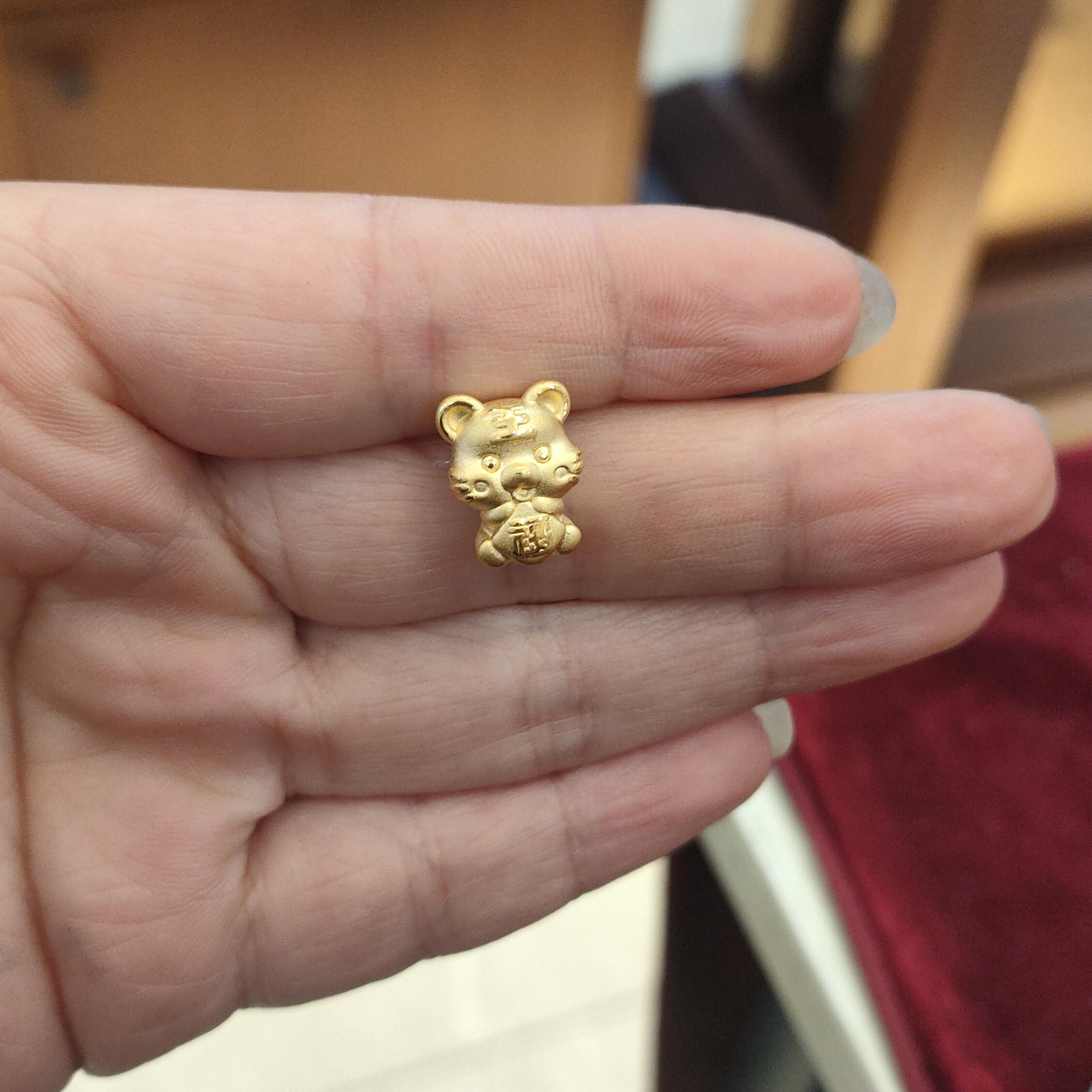 六桂福足金时尚老虎中穿