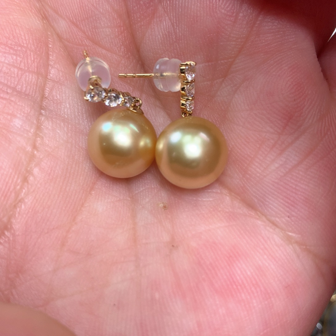 海水珍珠耳饰18K金镶嵌