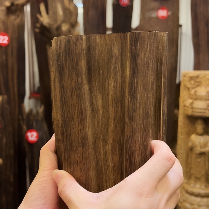 沉香碎屑沉香沉香材料