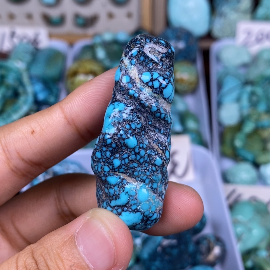 柬***玩未镶嵌绿松石颈饰
