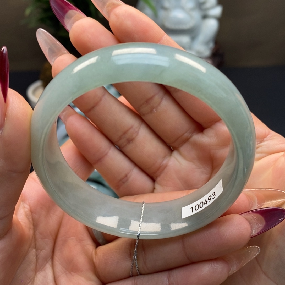 翡翠手镯未镶嵌天然