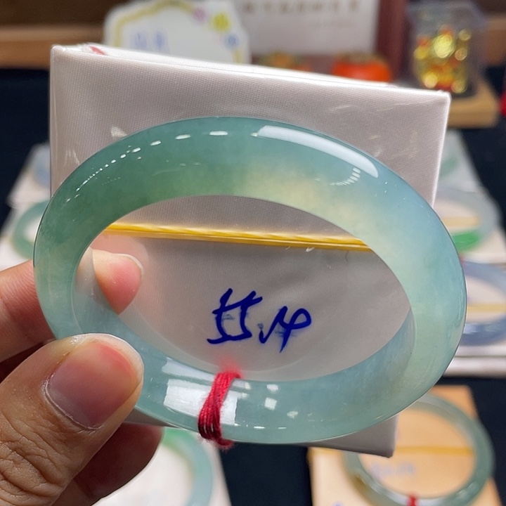小***方未镶嵌手镯翡翠分单