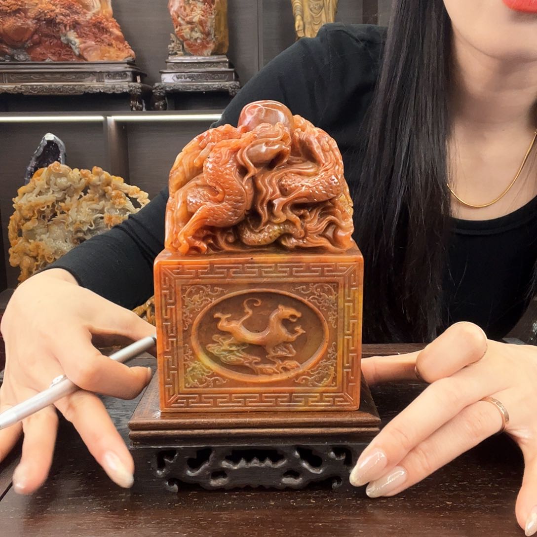 寿山石王*林。。。。。。。。。。。。。。。。。