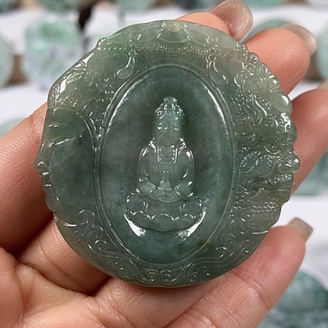 翡翠颈饰未镶嵌佛魔一念洒乌鸡料福利