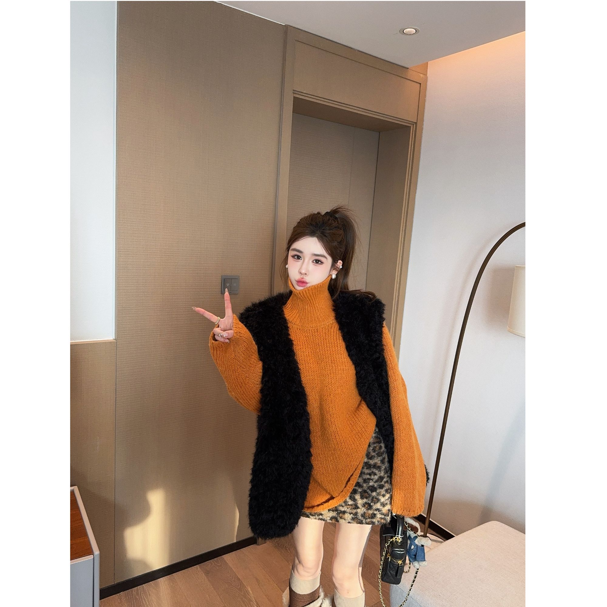 米娜家【橘子洲】泡菜订制黑色环保毛毛马甲