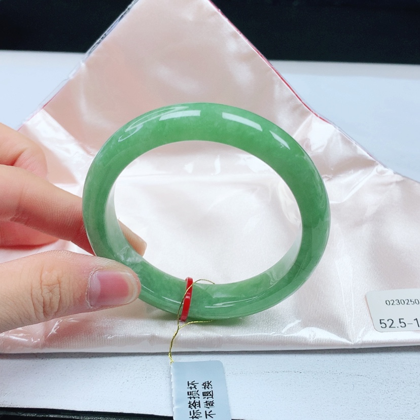 【闪购商品】翡翠手镯未镶嵌天然缅甸a货手镯52+