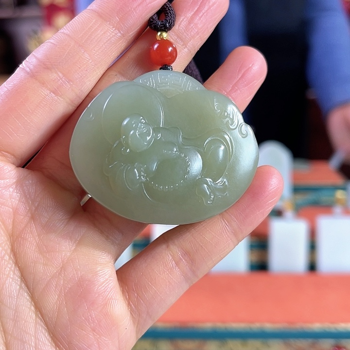 和田玉吊坠未镶嵌