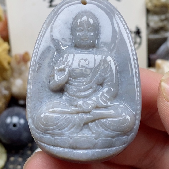 颈饰未镶嵌硅化珊瑚（珊瑚玉）