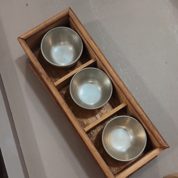 紫砂茶杯用**意非常美丽漂亮的物品