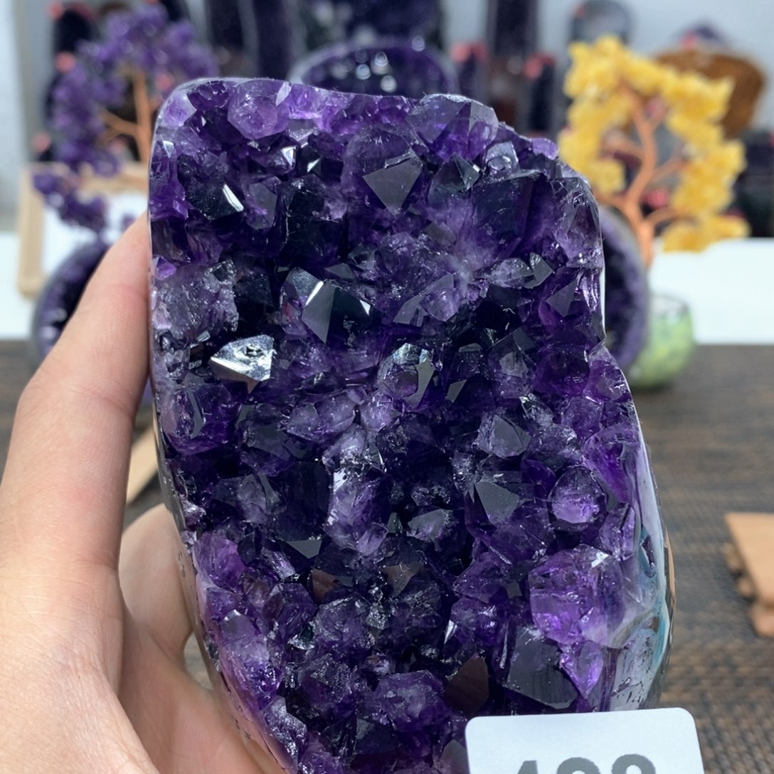 紫晶未镶嵌大型摆件（非配饰）