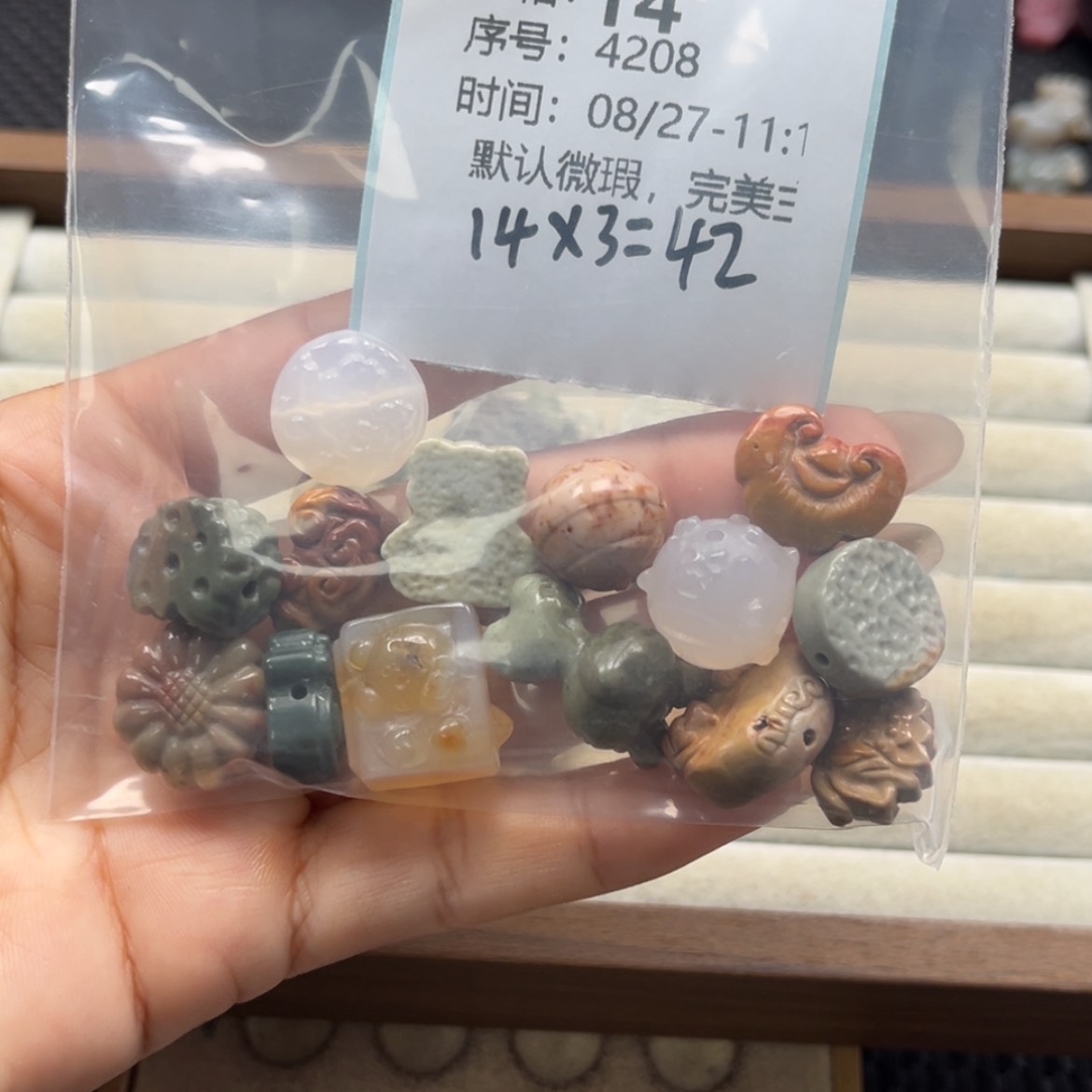 【闪购商品】未镶嵌石英质玉珠宝半成品卷*