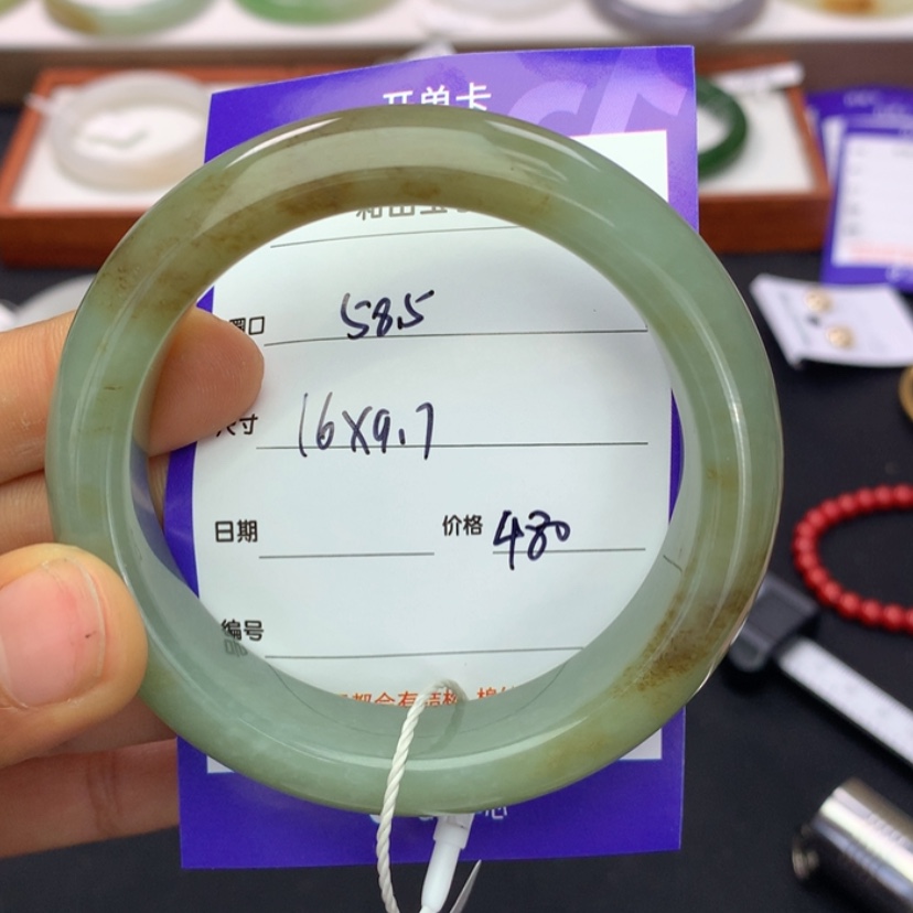 【闪购商品】和田玉手镯未镶嵌