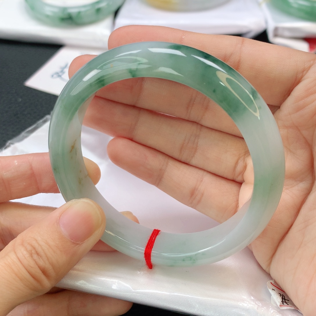 翡翠手镯未镶嵌缅甸58