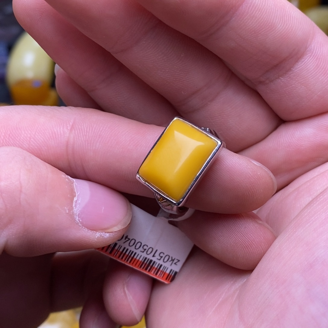 琥珀未镶嵌裸石蜜蜡