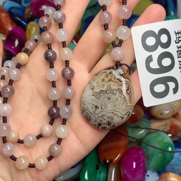 玛瑙/玉髓颈饰未镶嵌