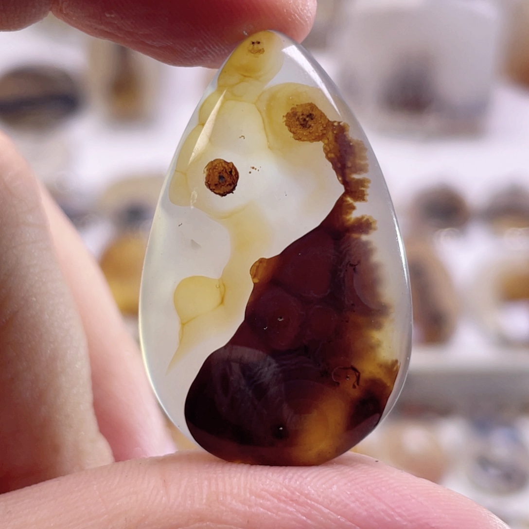 玛瑙/玉髓未镶嵌珠宝奇石