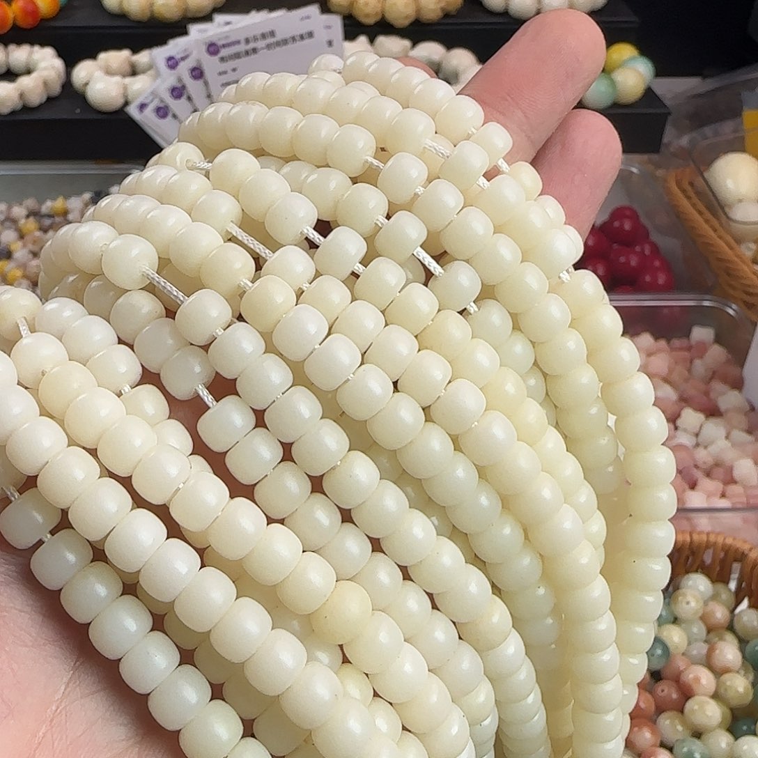 手串菩提根/象牙果微瑕卡10白桶10条（每条114颗）