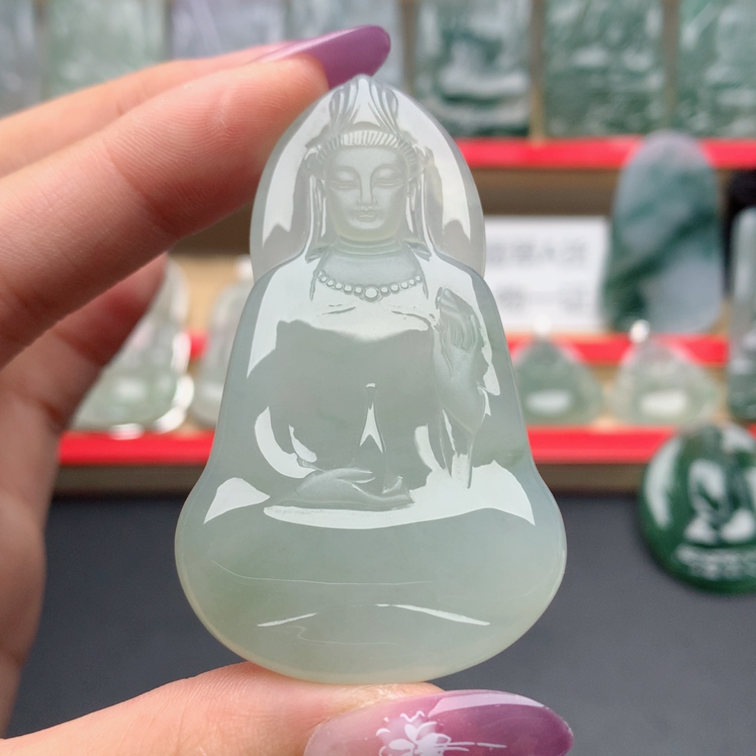 大****颈饰未镶嵌翡翠素衣观音
