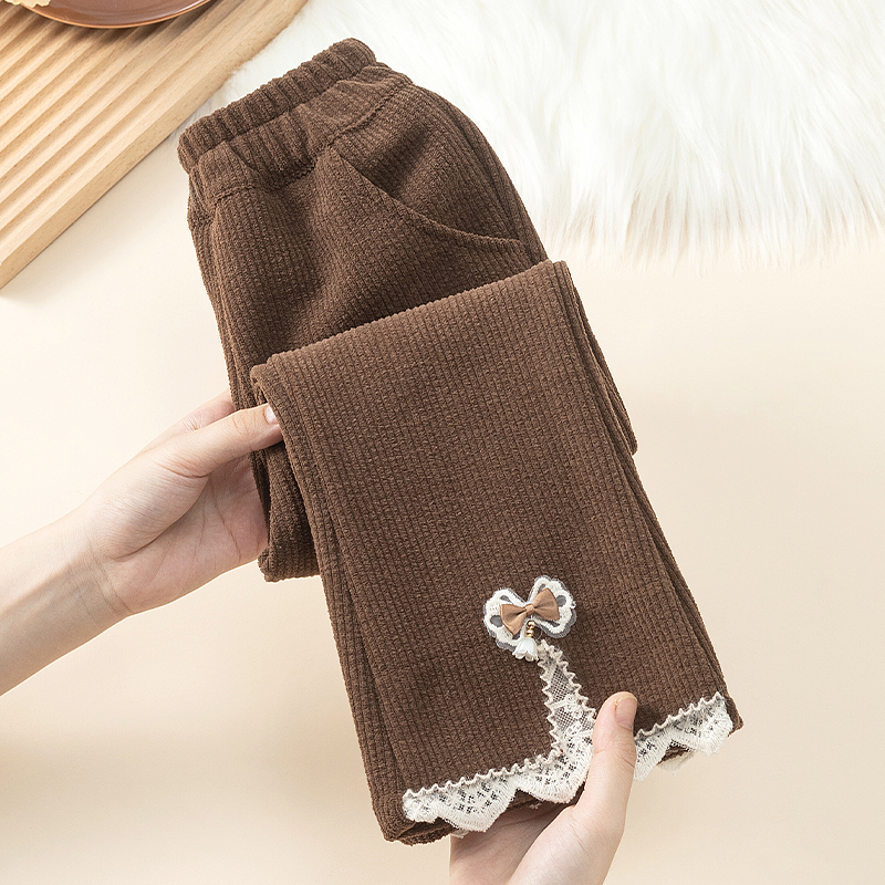 女童裤子早春女孩灯芯绒喇叭裤宝宝休闲裤时髦中小童长裤外穿洋气