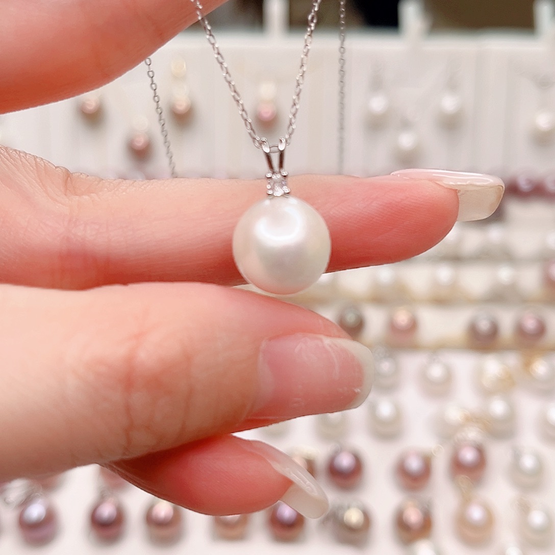 淡水珍珠吊坠(赠链)合金