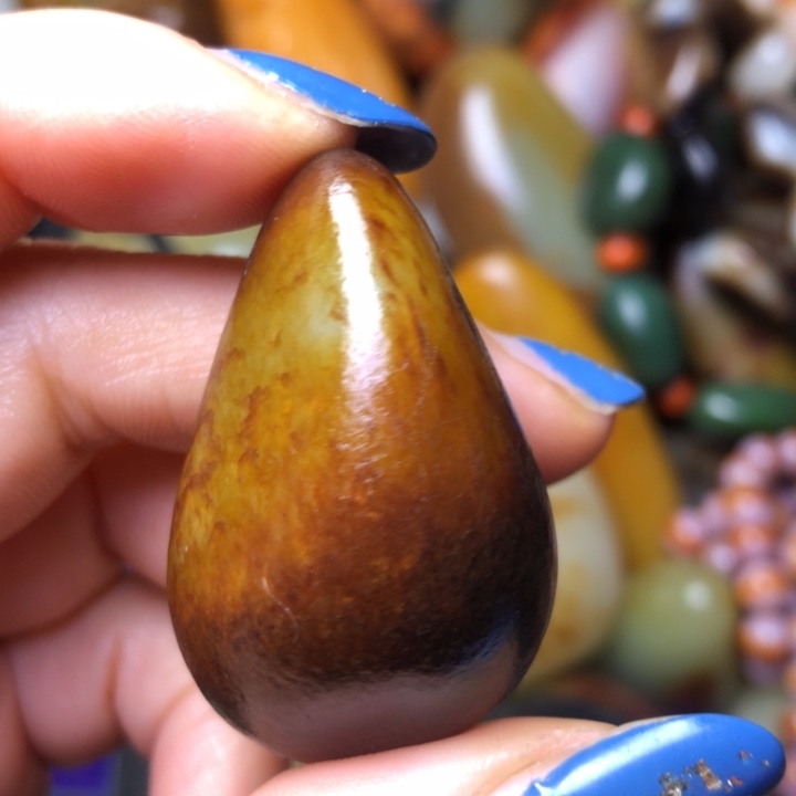 和田玉未镶嵌珠宝奇石