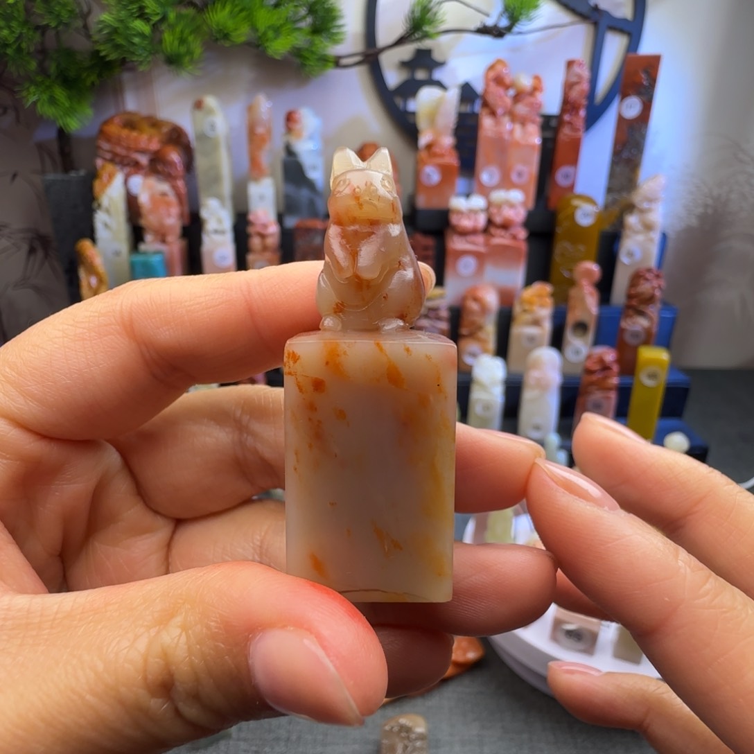 老挝石印石玉兔送福