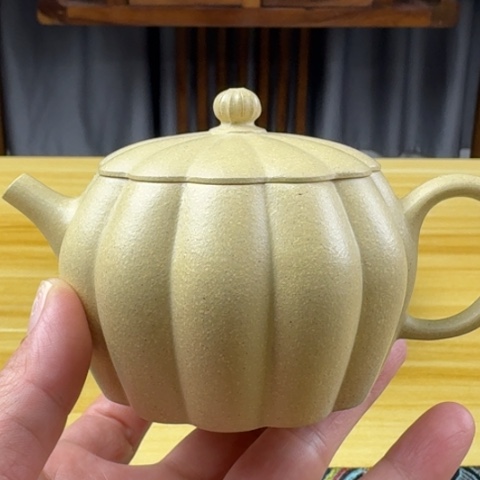 紫砂茶壶密密麻麻