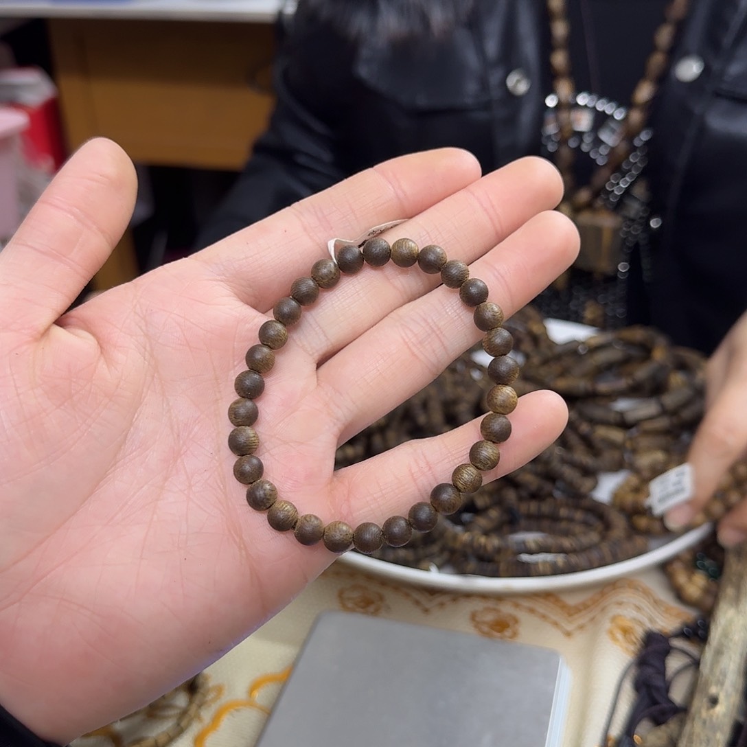 沉香木手串白棋沉水 0.6-5 克多样性发一