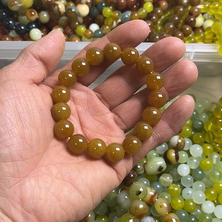 合金蛇纹石玉颈饰