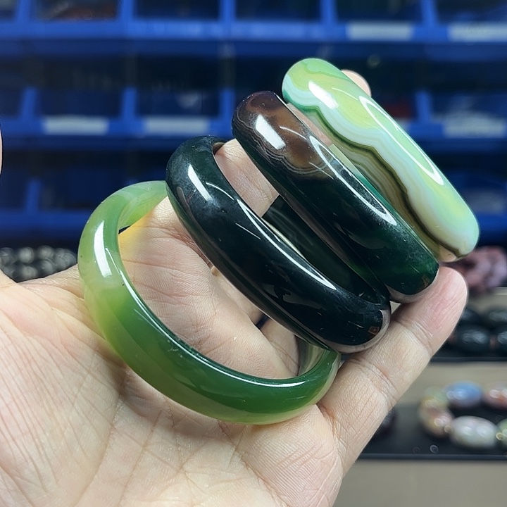 玛瑙未镶嵌手镯T10甘文草多样发其一