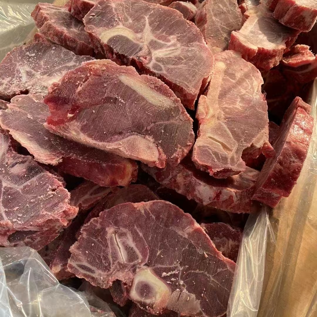 清真国产满肉牛脖骨