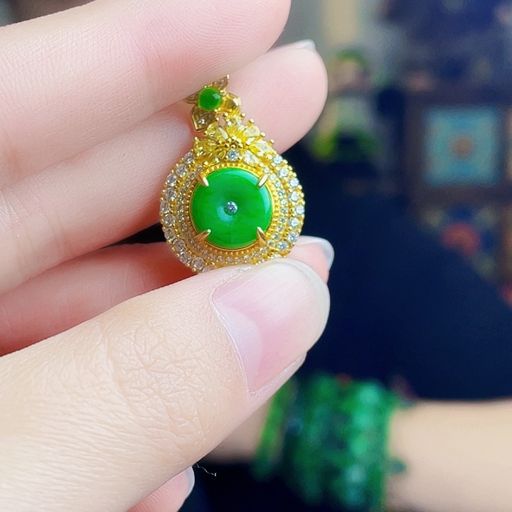 翡翠银S925镶嵌颈饰多样性