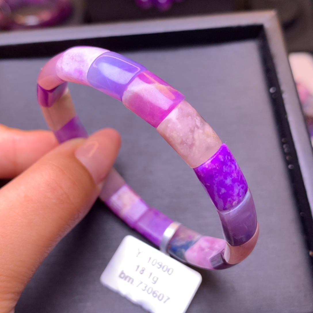 未镶嵌苏纪石（舒俱来）手牌