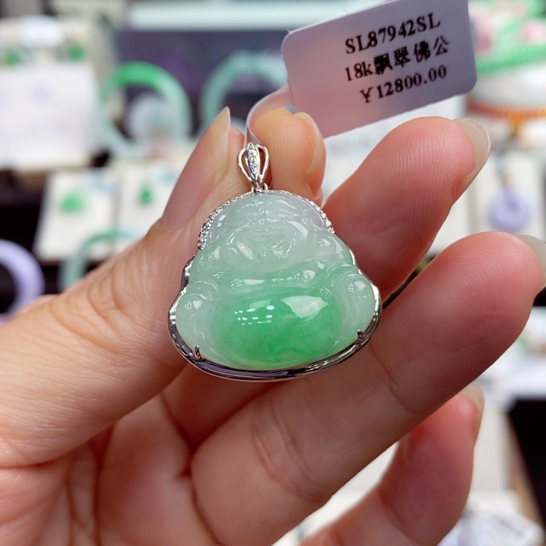 翡翠颈饰18K金镶嵌佛公