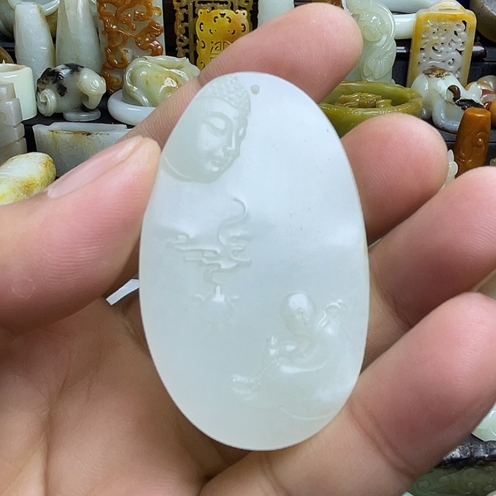 颈饰未镶嵌和田玉