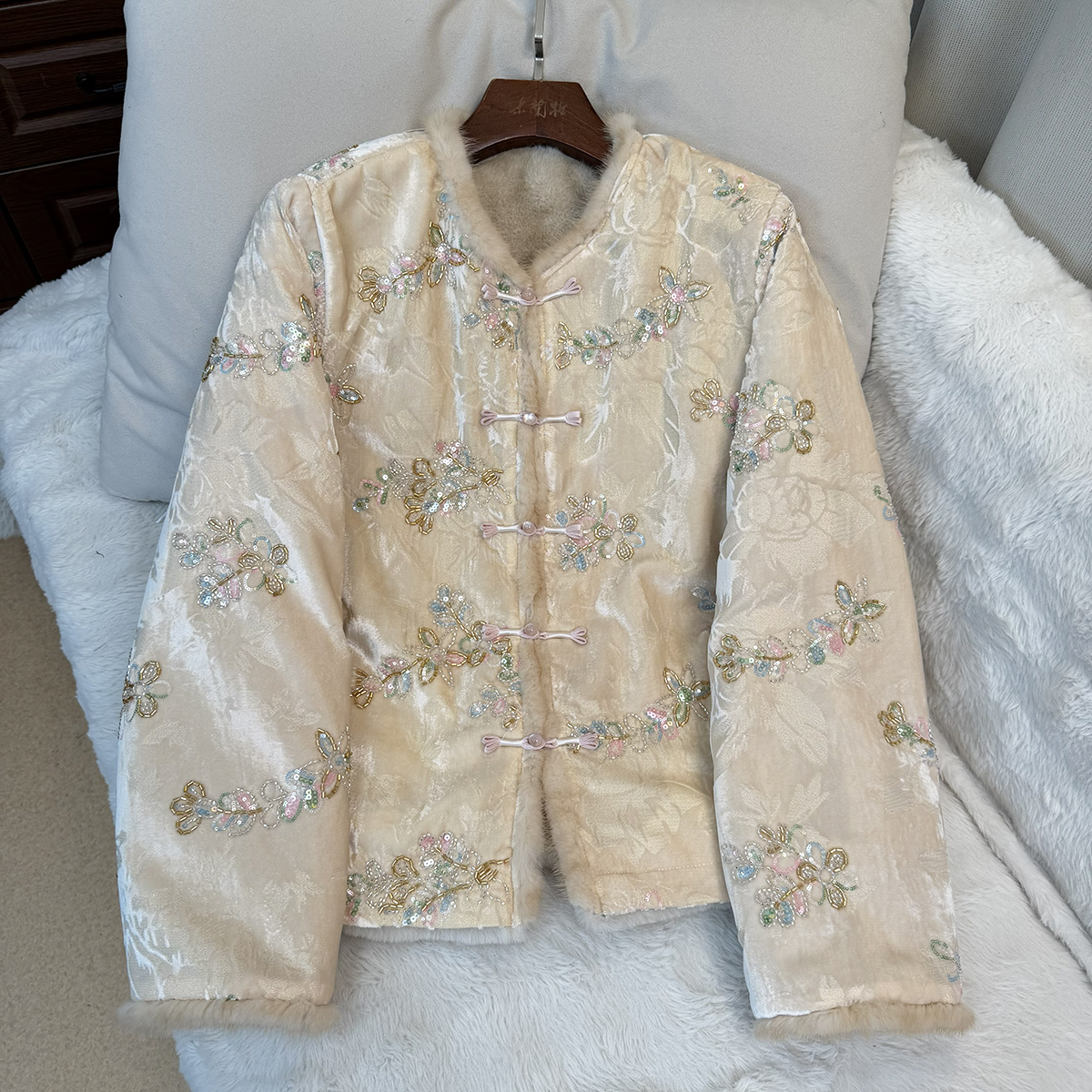 【玉容】女装冬款外套水貂毛丝缎保暖新中式立领提花百搭风双穿女