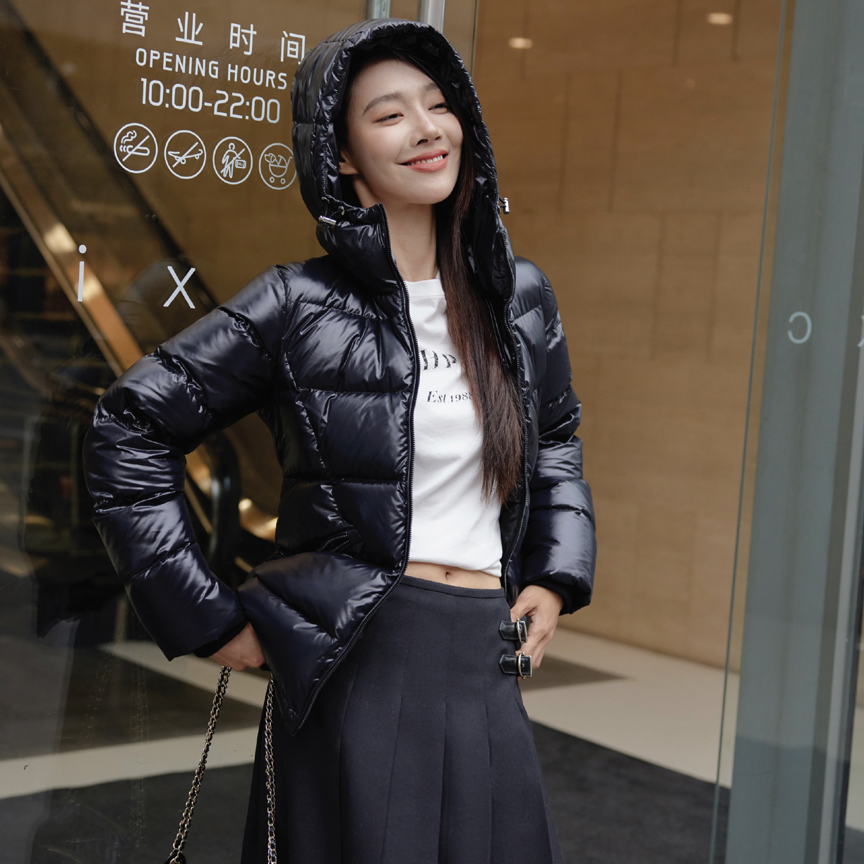 WIWH亮面厚款黑色潮流短款拉链羽绒服