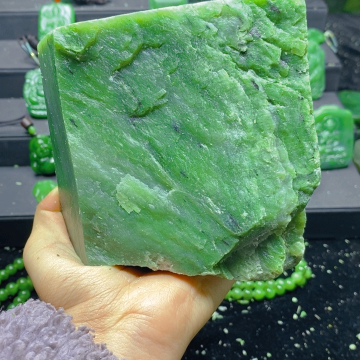 和田玉未镶嵌珠宝半成品