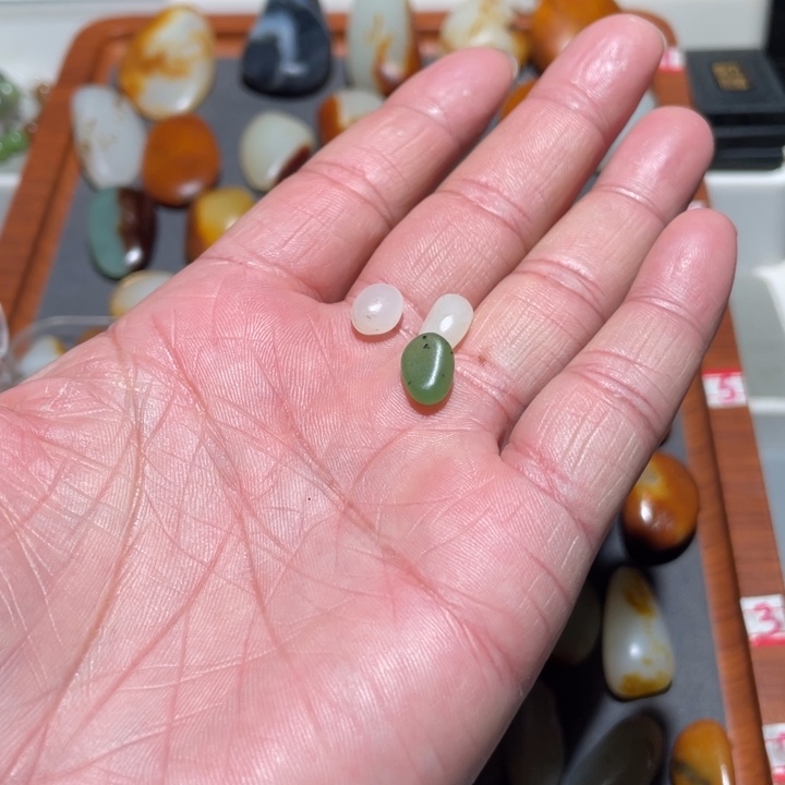 和田玉（糖玉）未镶嵌挂件