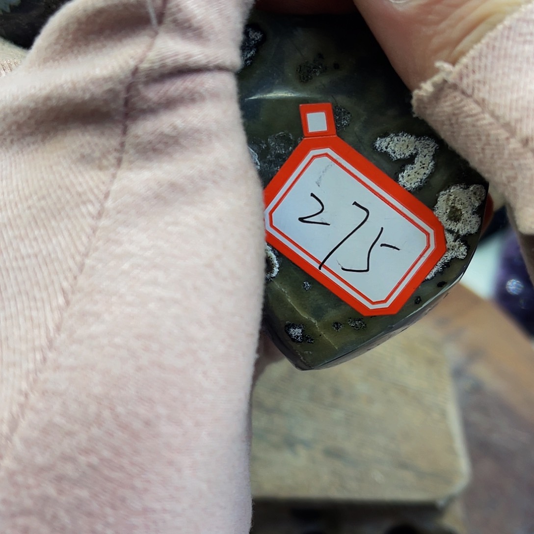 水晶随形摆件未镶嵌