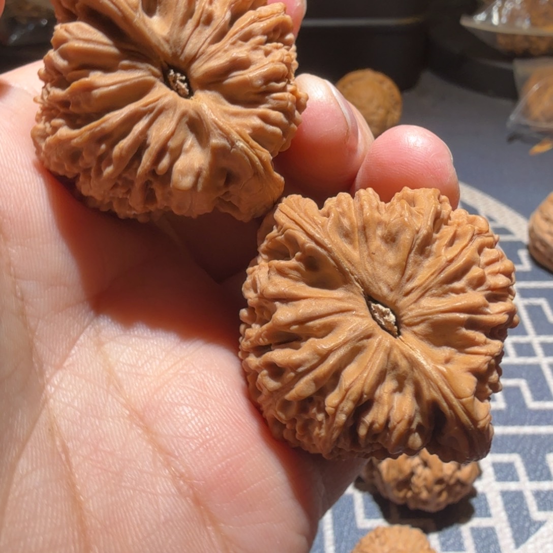 文玩核桃把件南疆