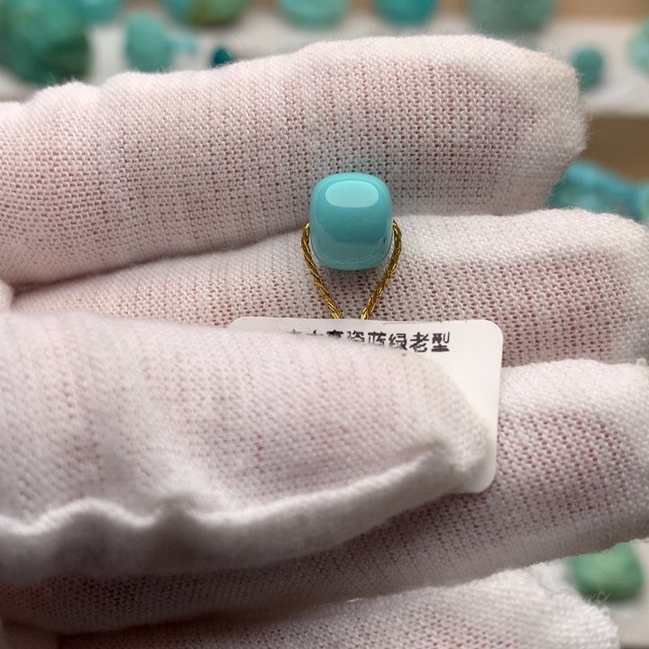绿松石未镶嵌珠宝奇石高瓷蓝绿老型8.5*7.2mm