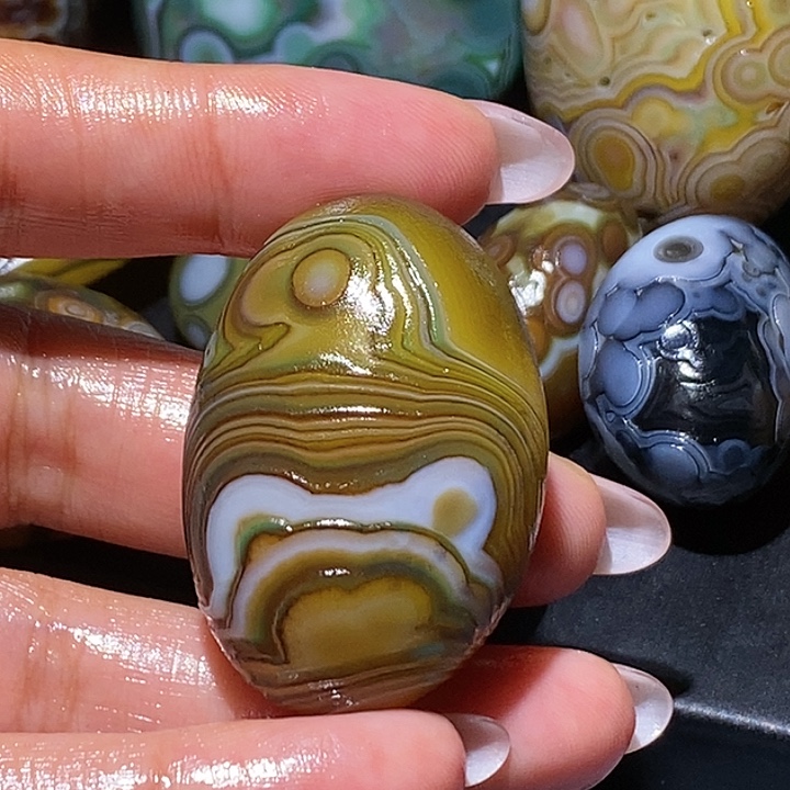 玛瑙/玉髓未镶嵌珠宝奇石26